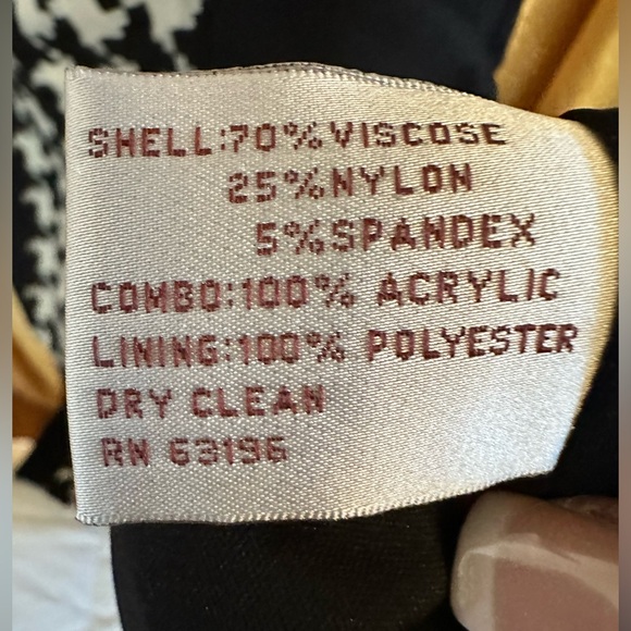 Boutique Black Sleeveless Chevron Dress - Picture 5 of 7